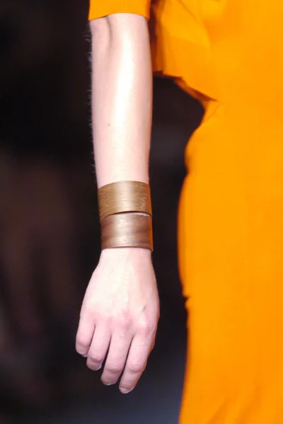 Look 13